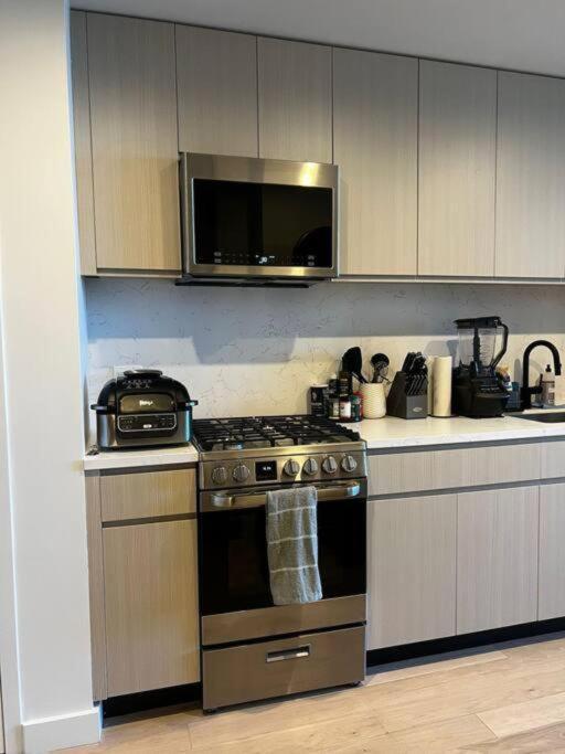 Luxury High-rise Studio Brooklyn Apartamento